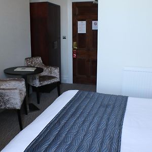 Standard Zimmer mit Kingsize-Bett